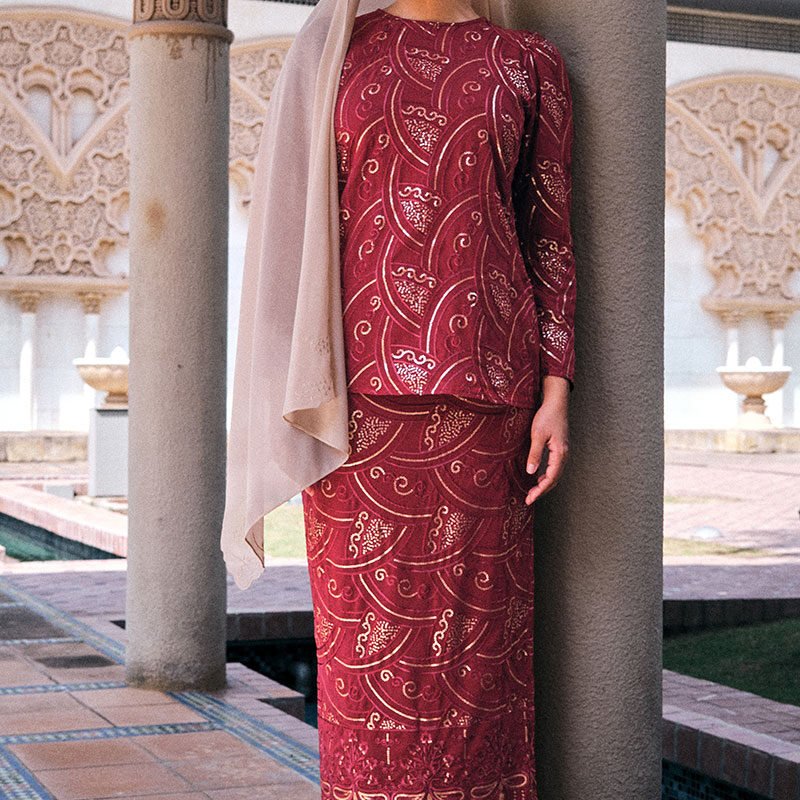 Mestika Blouse & Skirt - Maroon PREMIUM